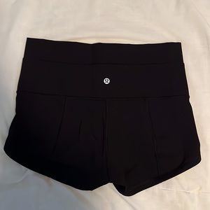 Lululemon spandex shorts! Size 6